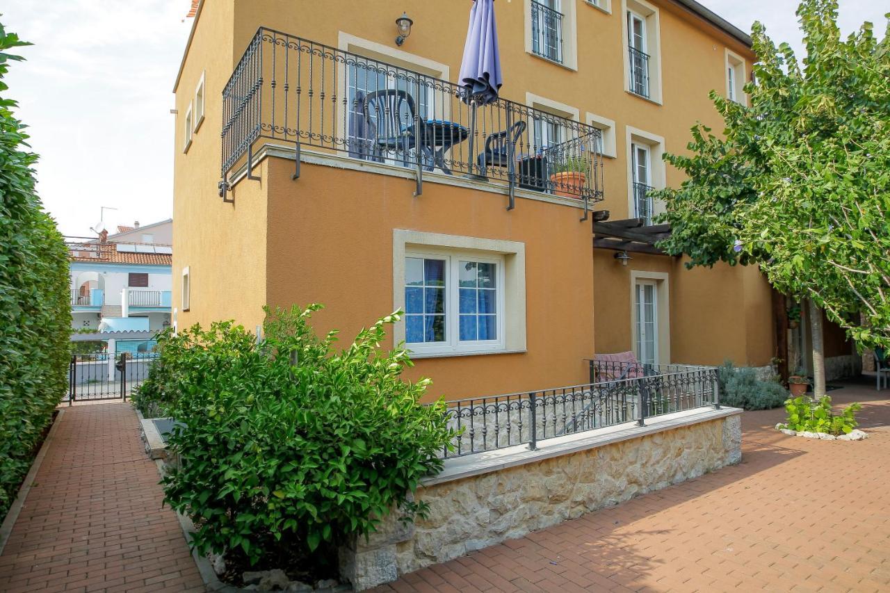 Rougemarin Apartments Biograd Na Moru Esterno foto