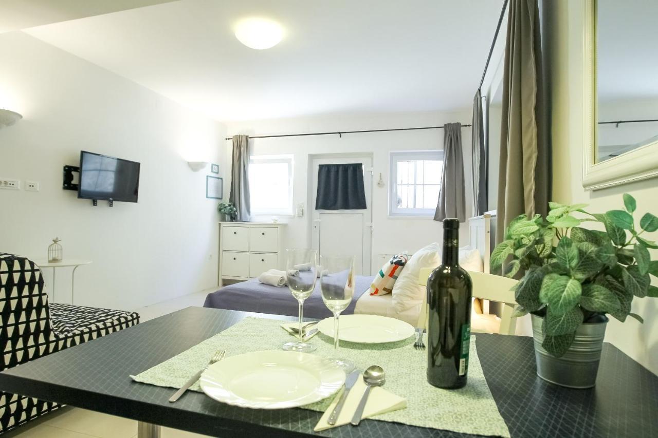 Rougemarin Apartments Biograd Na Moru Esterno foto
