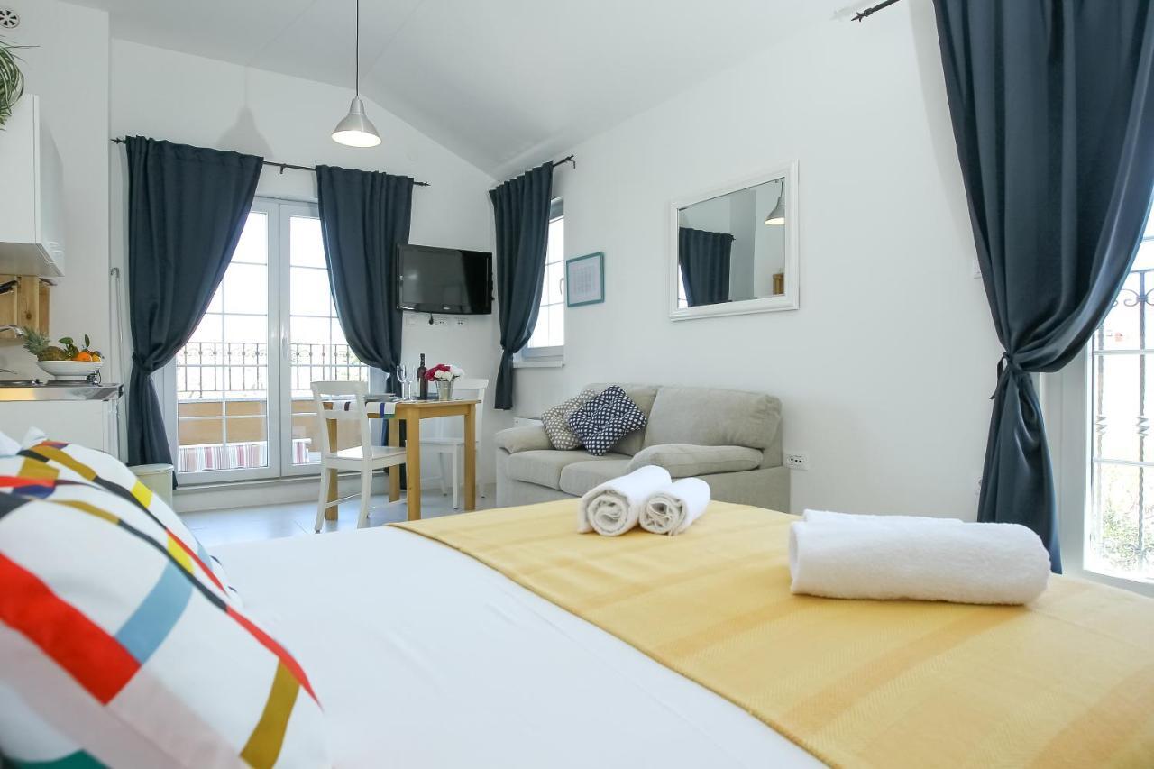 Rougemarin Apartments Biograd Na Moru Esterno foto