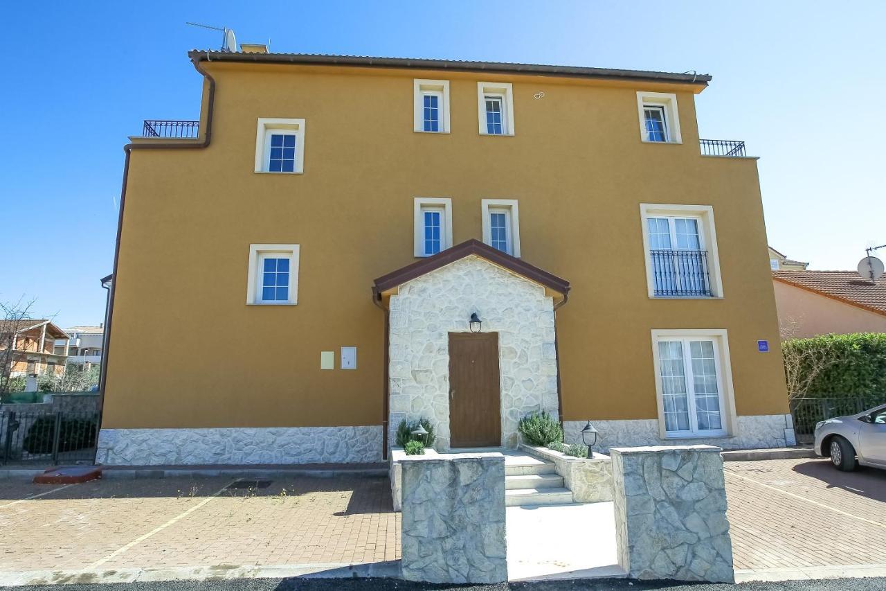 Rougemarin Apartments Biograd Na Moru Esterno foto
